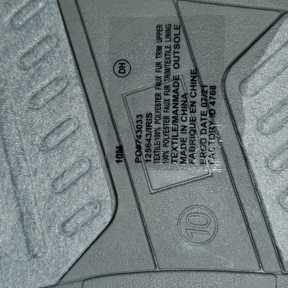 Maurices Gray Slipper Boots Faux Fur Lining Pull On Cozy - Picture 9 of 14